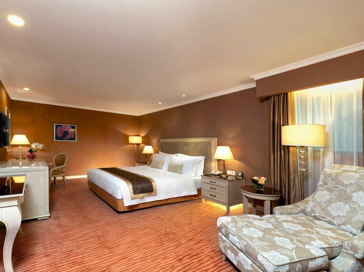 Similan Hotel Zhuhai-Gongbei Port Екстериор снимка