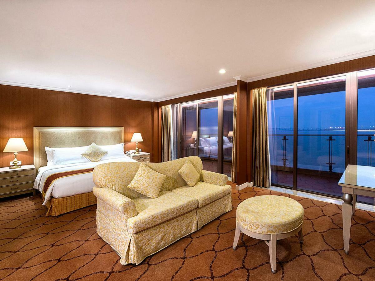 Similan Hotel Zhuhai-Gongbei Port Екстериор снимка